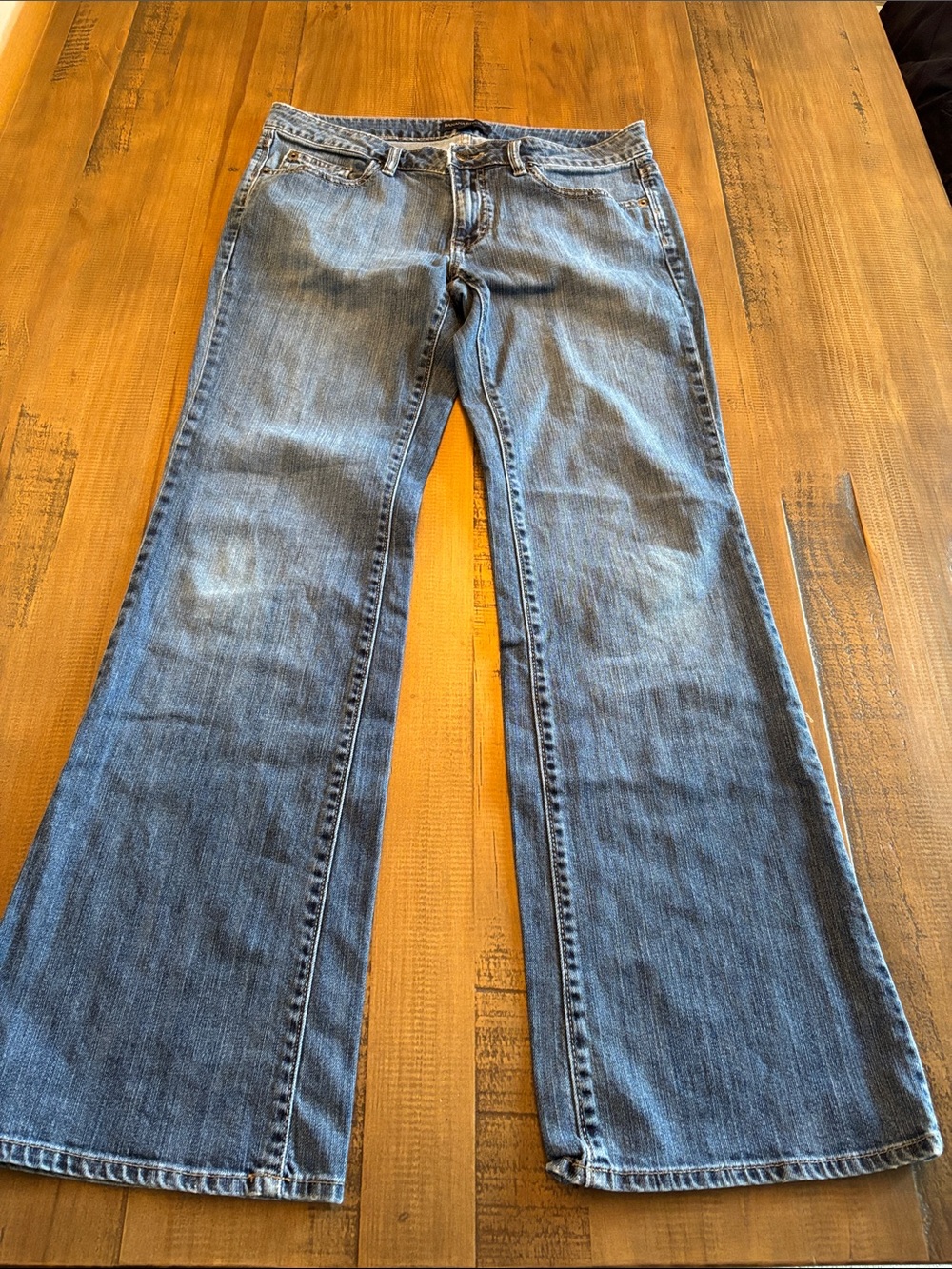 Banana Republic 99% cotton Classic 5 pocket style Bootcut Jeans size 10 EUC!